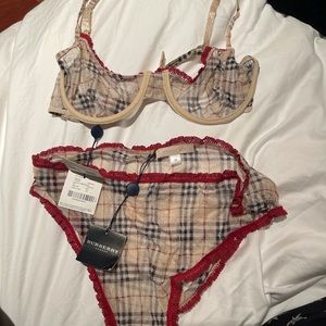 Burberry Vintage Deadstock